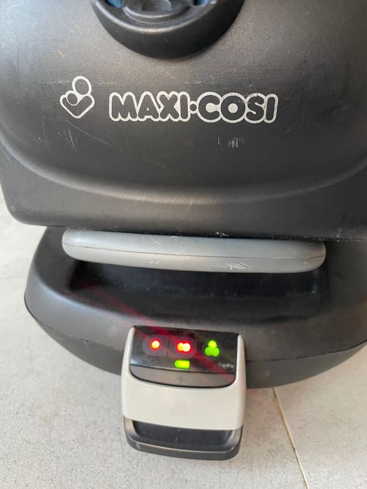 Scoica auto MaxiCosi + baza isofix (Family Fix) - 0-13kg