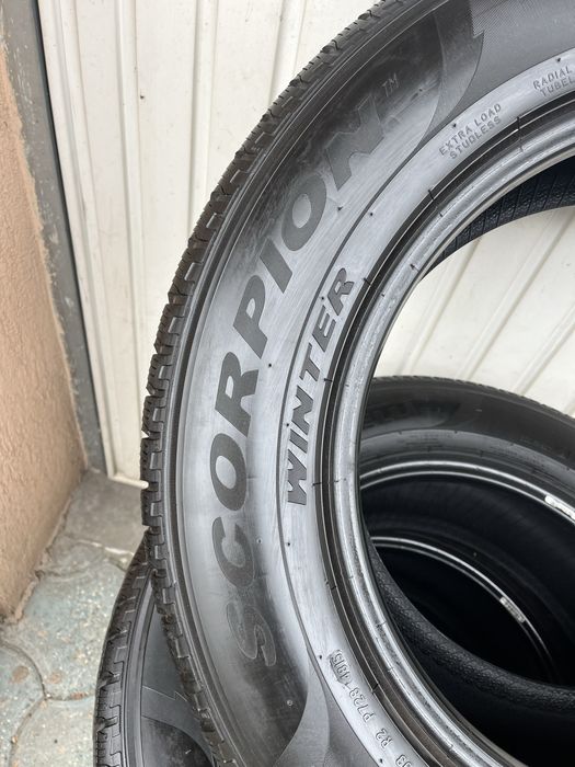 4 anvelope iarna 235/65 R17 Pirelli Scorpion, 5.5mm profil ramas!
