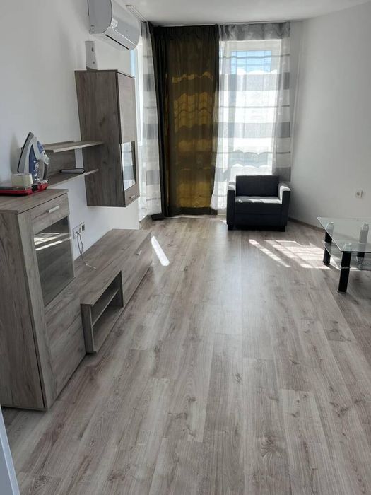 Дава се под наем Двустаен апартамент в Бургас, Сарафово - 65 кв.м за 433.5 € - Снимка #2