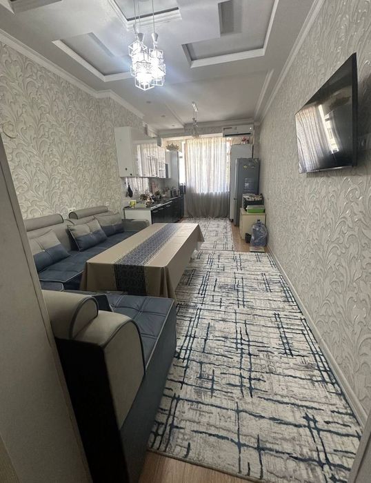 Продаётся Евро 4-х комнатная квартира Махтумкули