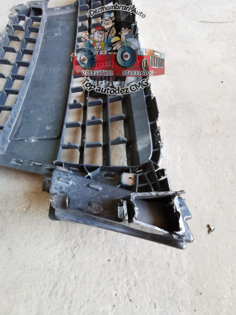 Grila Bara fata Audi A5 8T grila radiator dezmembrez