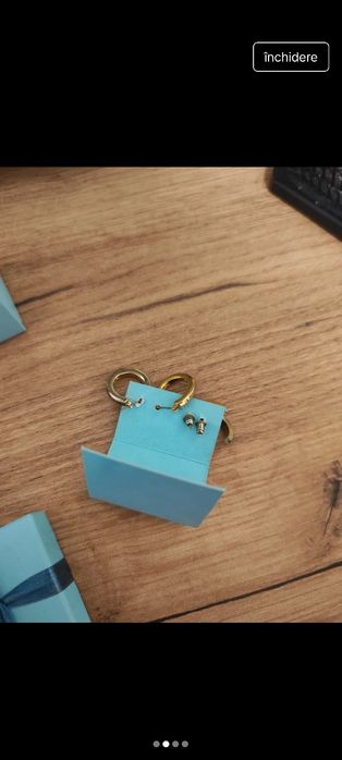 2 perechi cercei Avon