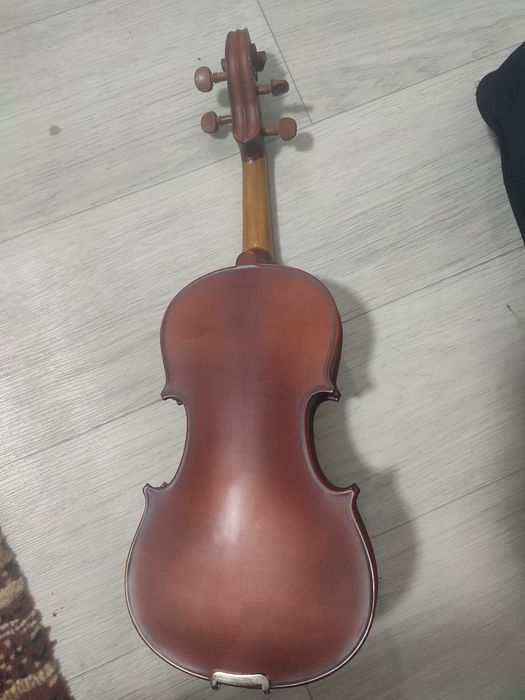 Скрипка в хорошем состоянии