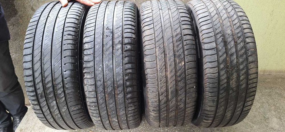 Jante aliaj DEZENT + pneuri Michelin Primacy 4