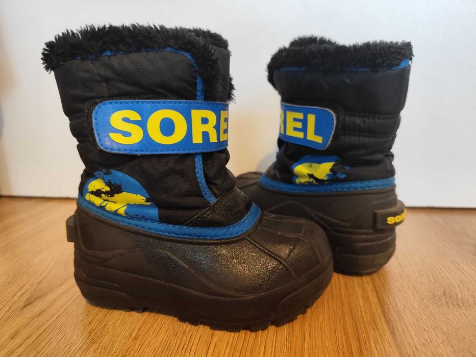 Апрески на марките Sorel и Moon boots (номера 26 и 30)