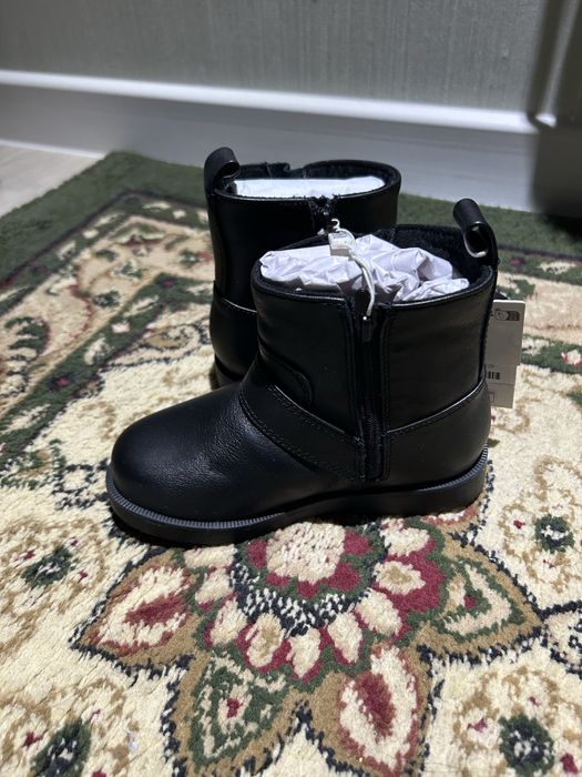 Детские ботинки ZARA