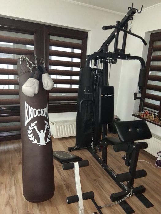 Sac de box profesional + Aparat multifunctional pentru antrenament