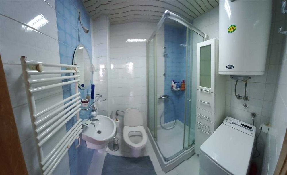 Дава се под наем Тристаен апартамент в София, Зона Б-5 - 90 кв.м за 714 € - Снимка #2