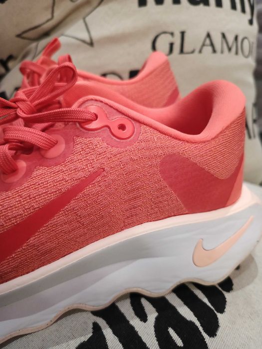 Найк оригинални маратонки от Холандия. Аутлет-Роермонд.