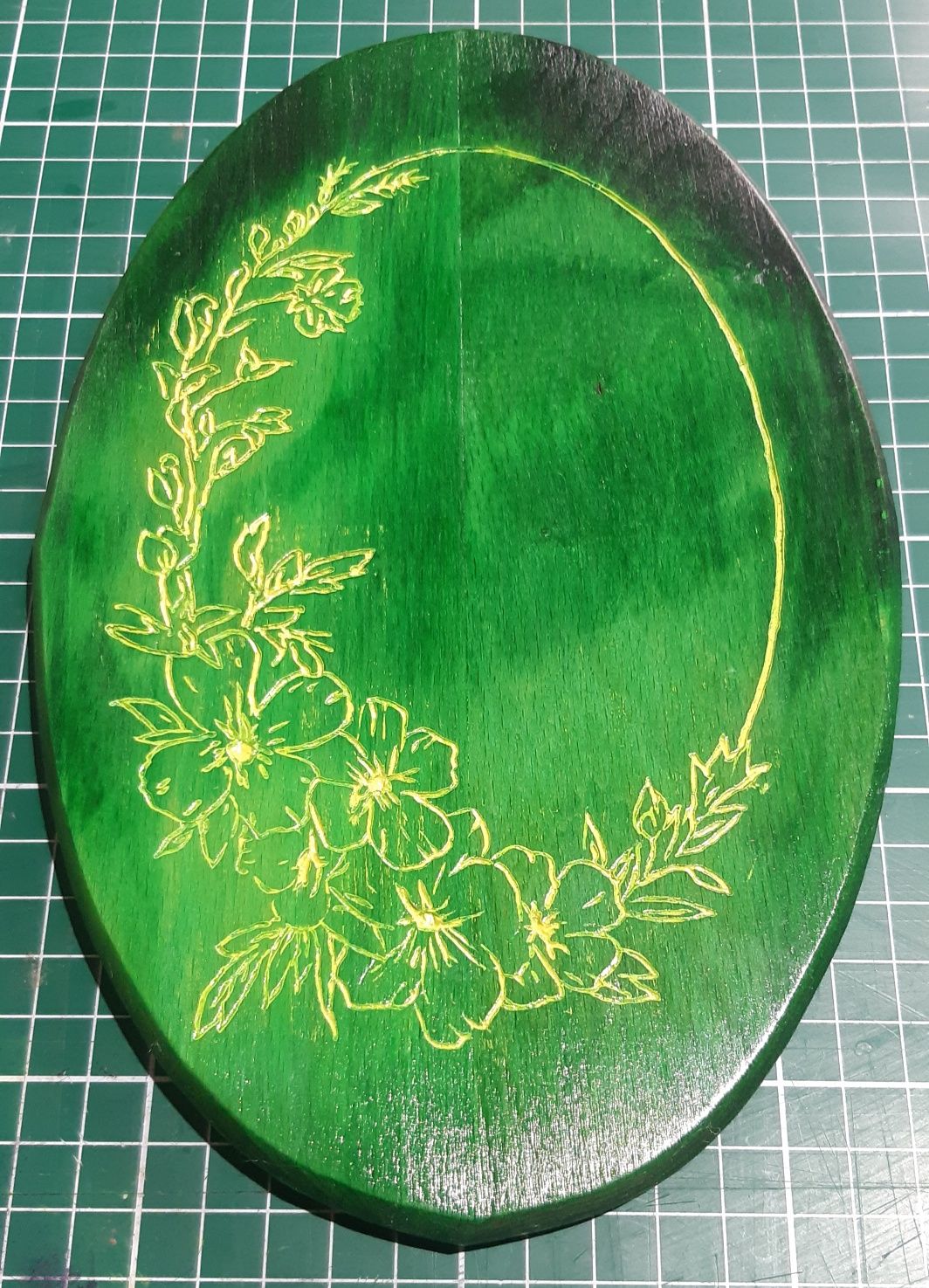 Suporturi sculptate pentru vase/pahare