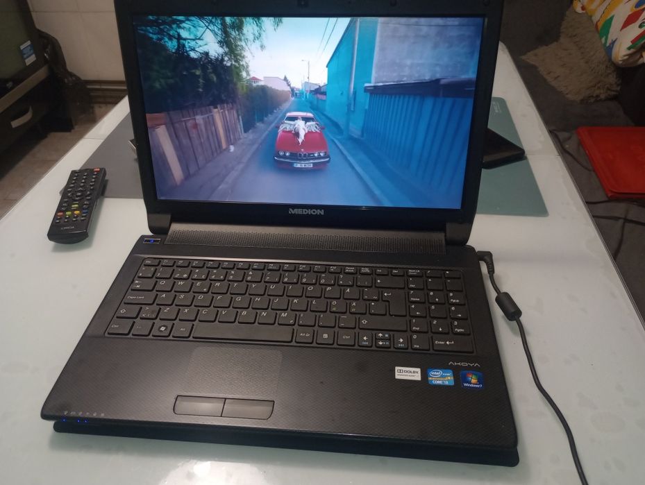 Medion E6227, Intel Core i3, Bluetooth,8 gb ram,500 gb, Office