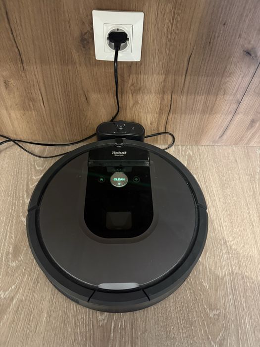 iRobot Roomba 960 робот-пылесос, который убирает лучше, чем вы ожидали