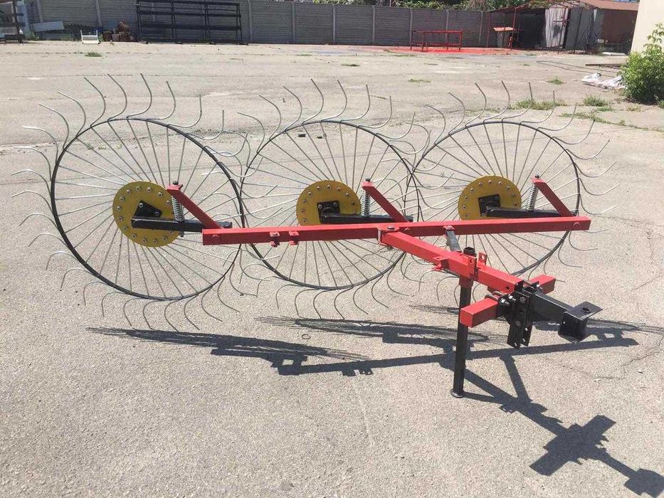 Grebla greblatoare tractor tractoras profesionala cu 3 sori transport