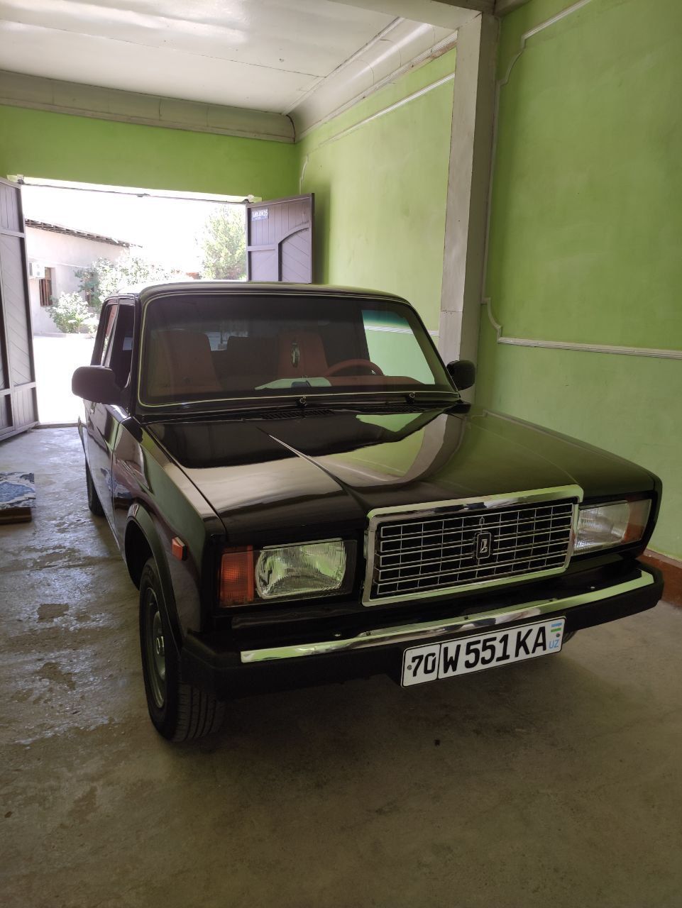 Vaz 2107 qora 35 milion kami bor
