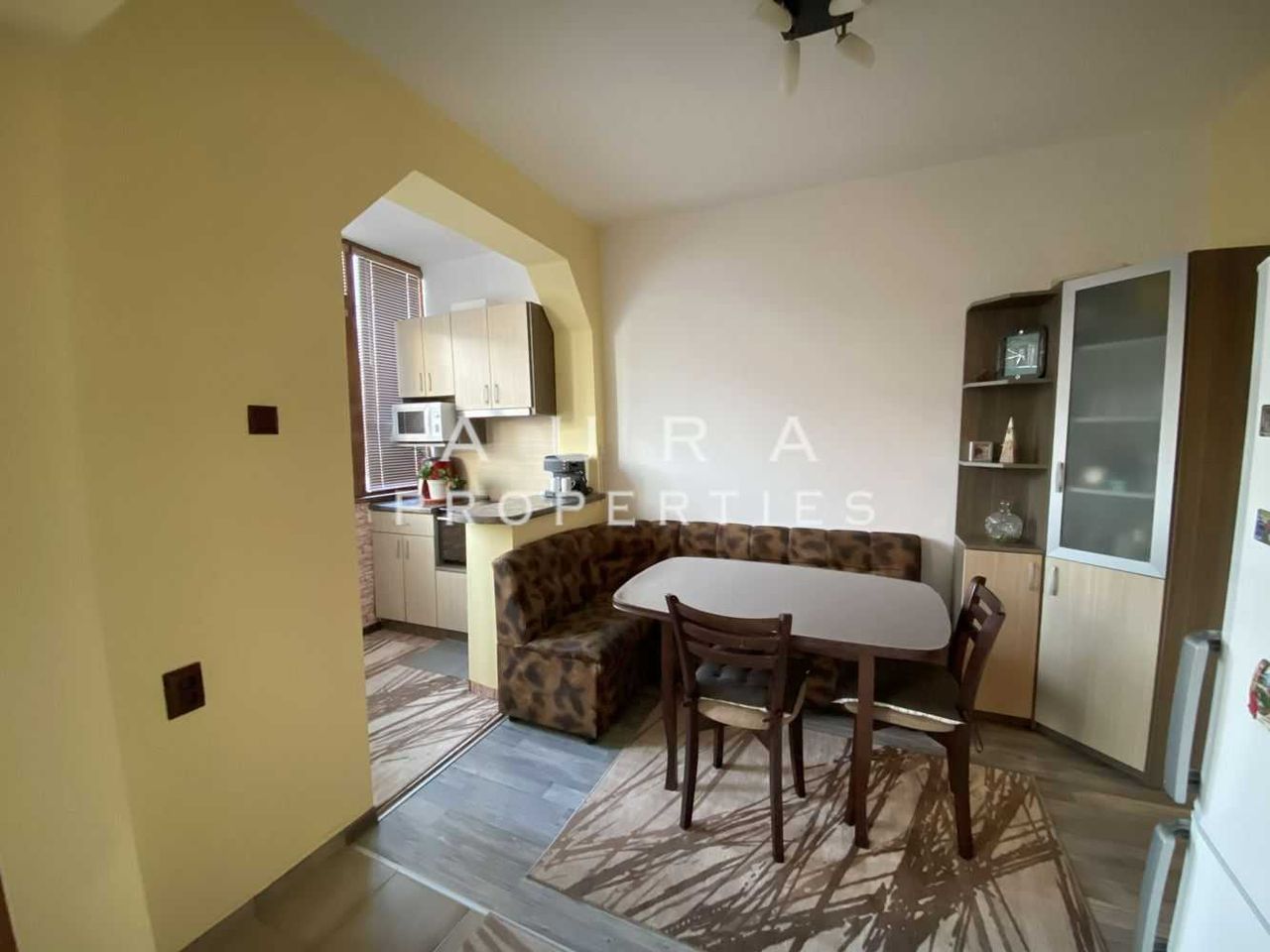 Продава се Двустаен апартамент в Разград, Орел - 55 кв.м за 1716 €/кв.м - Снимка #4