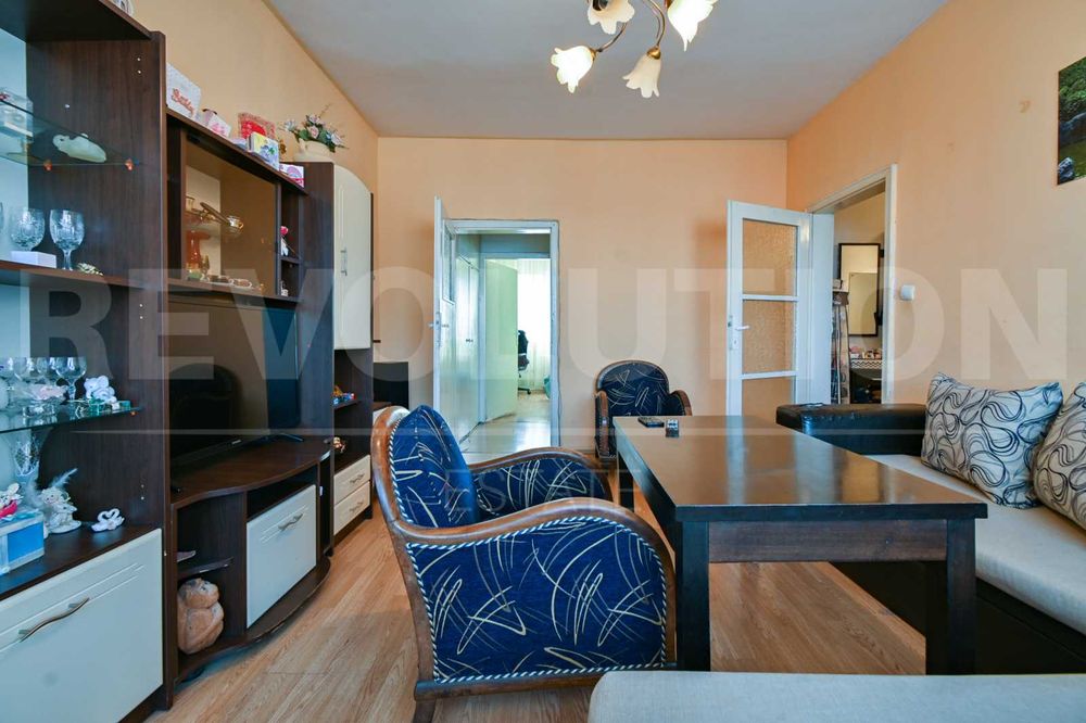 Продава се Двустаен апартамент в София, Борово - 64 кв.м за 2313 €/кв.м - Снимка #2