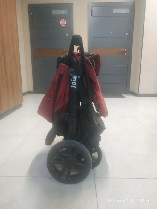 Коляска прогулочная Joie Litetrax 4 flex б/у