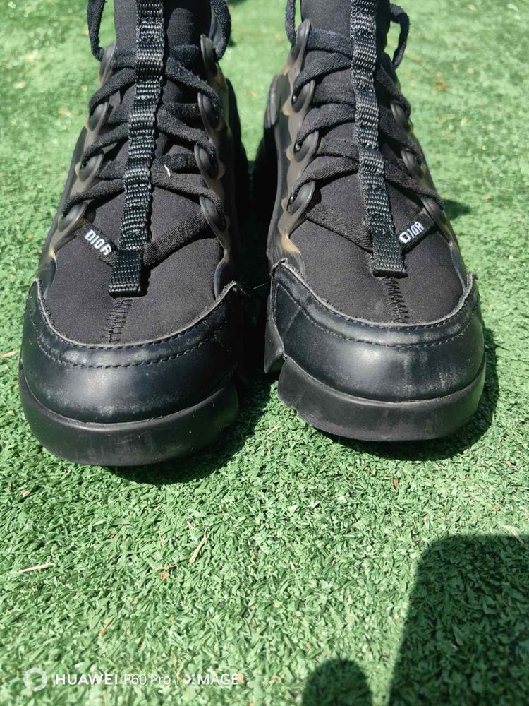 Dior D-Connect Sneakers