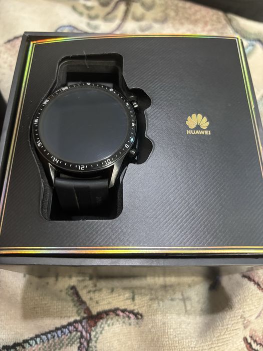 Продам часы HUAWEI WATCH GT 2