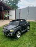 Masinuta electrica pentru 2 copii Mercedes X-Class 4x4 180W 12V