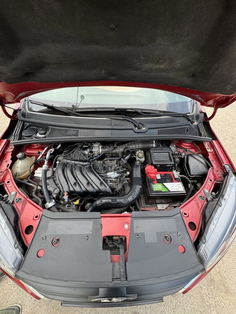 Lada x ray cros full avtomat