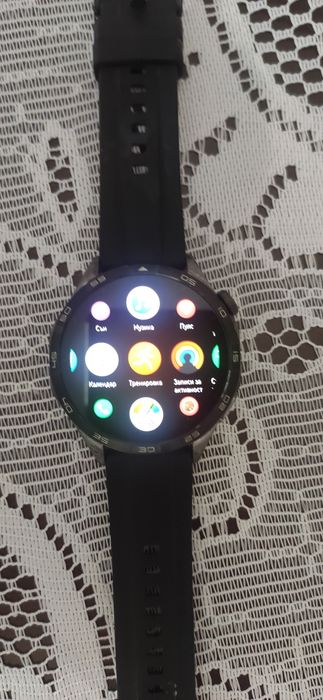 Продавам смарт часовник Huavei GT 4