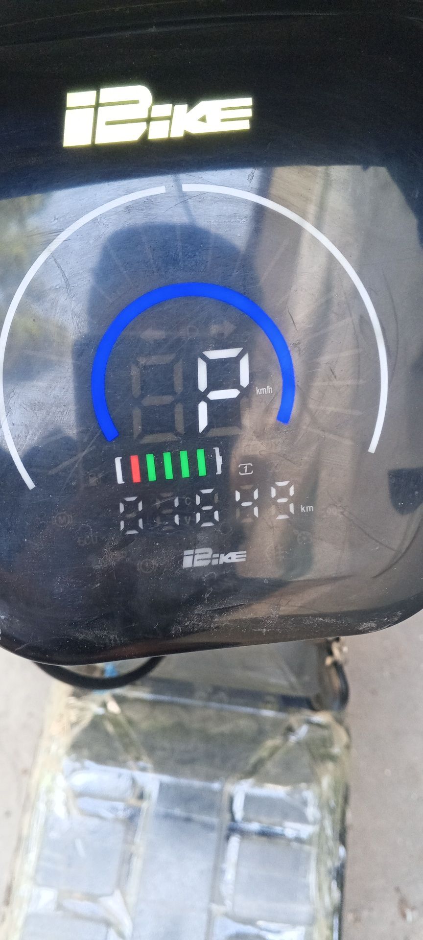 Elektr skuter 6 ta bataryali