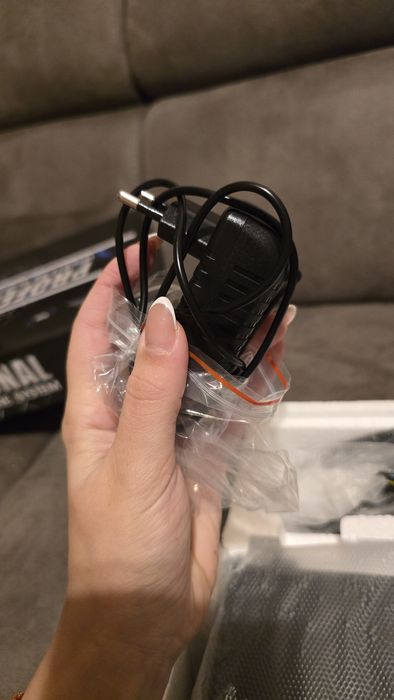 Професионален безжичен микрофонен комплект BK901 –