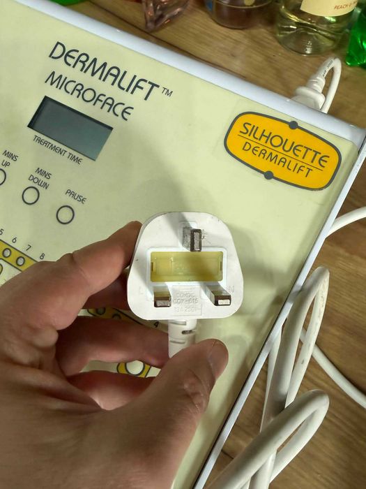 SILHOUETTE-Dermalift Microface  -Лифтинг уред