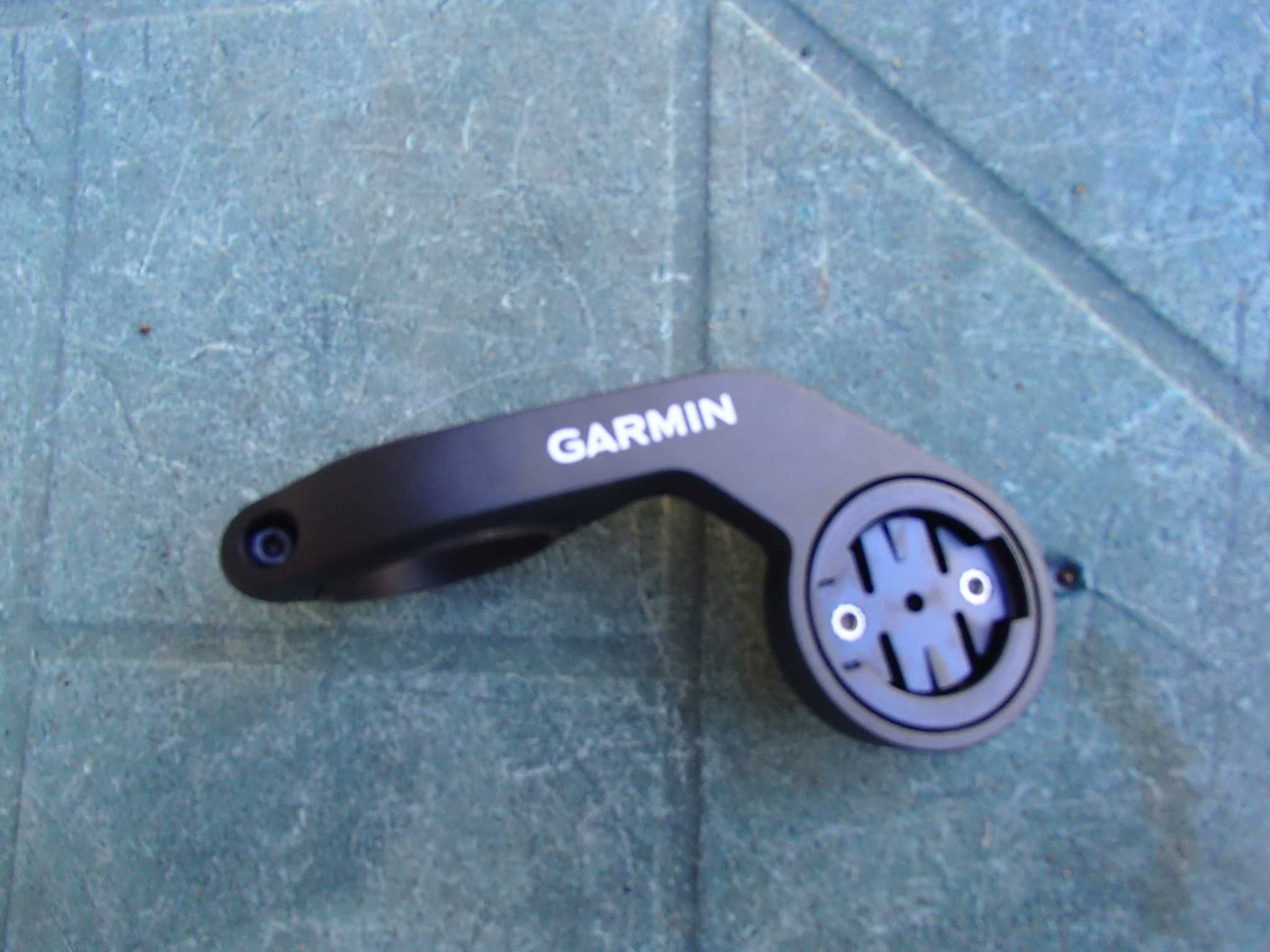 Suporturi  Garmin pentru bicicleta. Noi