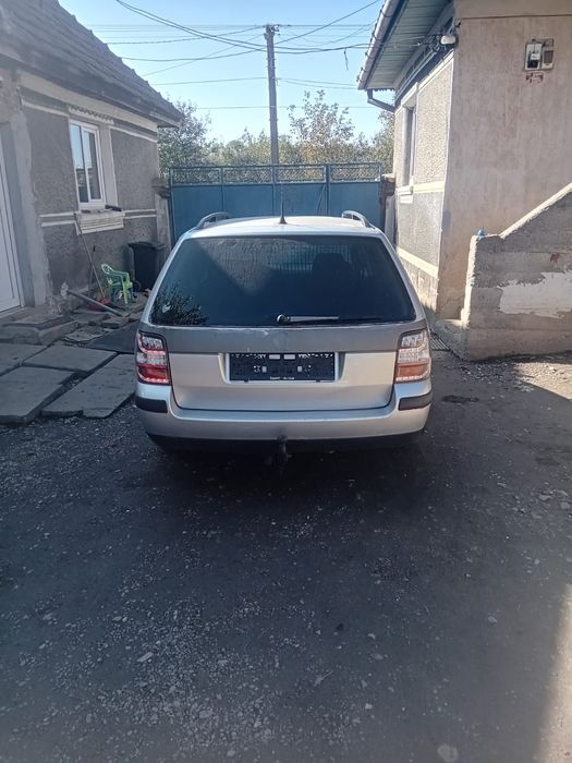 Vând Volkswagen Passat 1.9 tdi