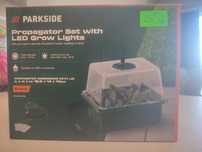 Мини оранжерия с LED осветление за растения Parkside