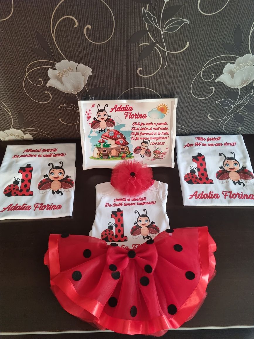 Set mot si tricouri personalizate