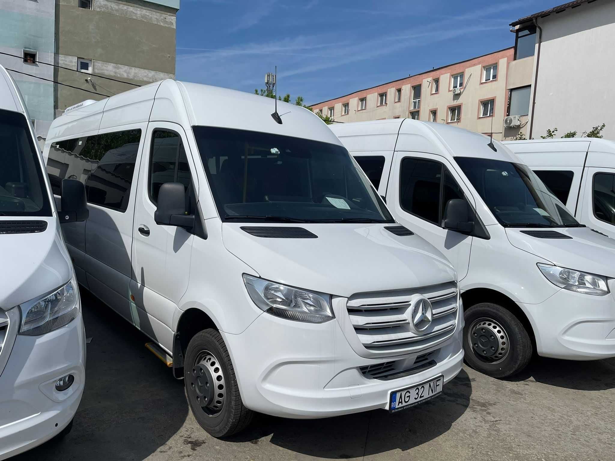 Inchiriez Microbuze Mercedes Sprinter 22+1 / 19+1 locuri (cu sofer)