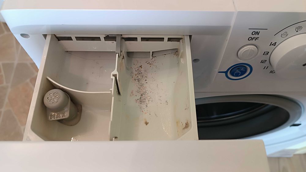 Перална машина Indesit за части