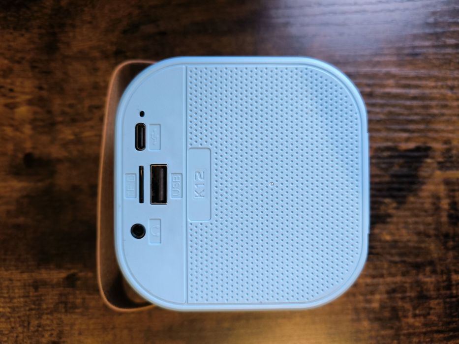 Караоке блутут колонка със микрофон