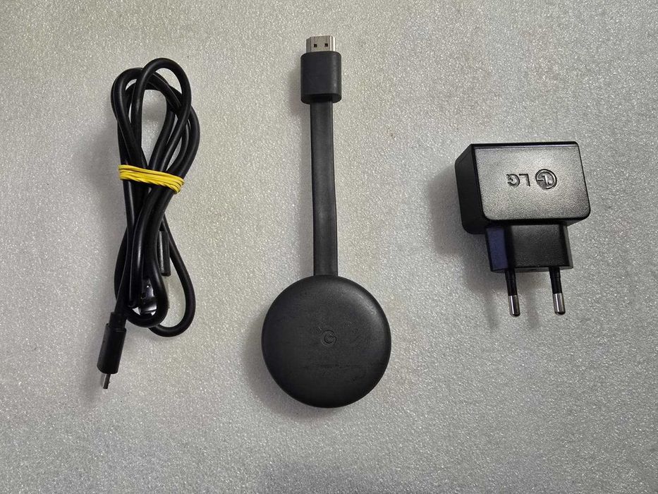Chromecast Google 3rd Gen. Model NC2-6A5-1600 Portable Media Streamer