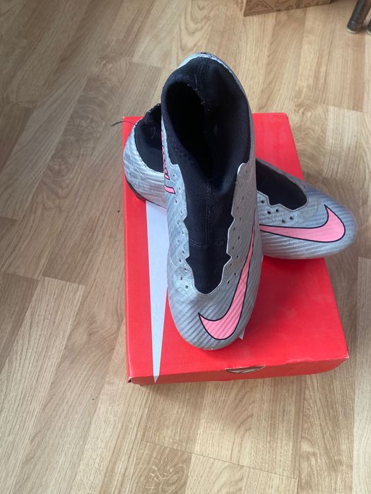 Бутонки Nike Mercurial