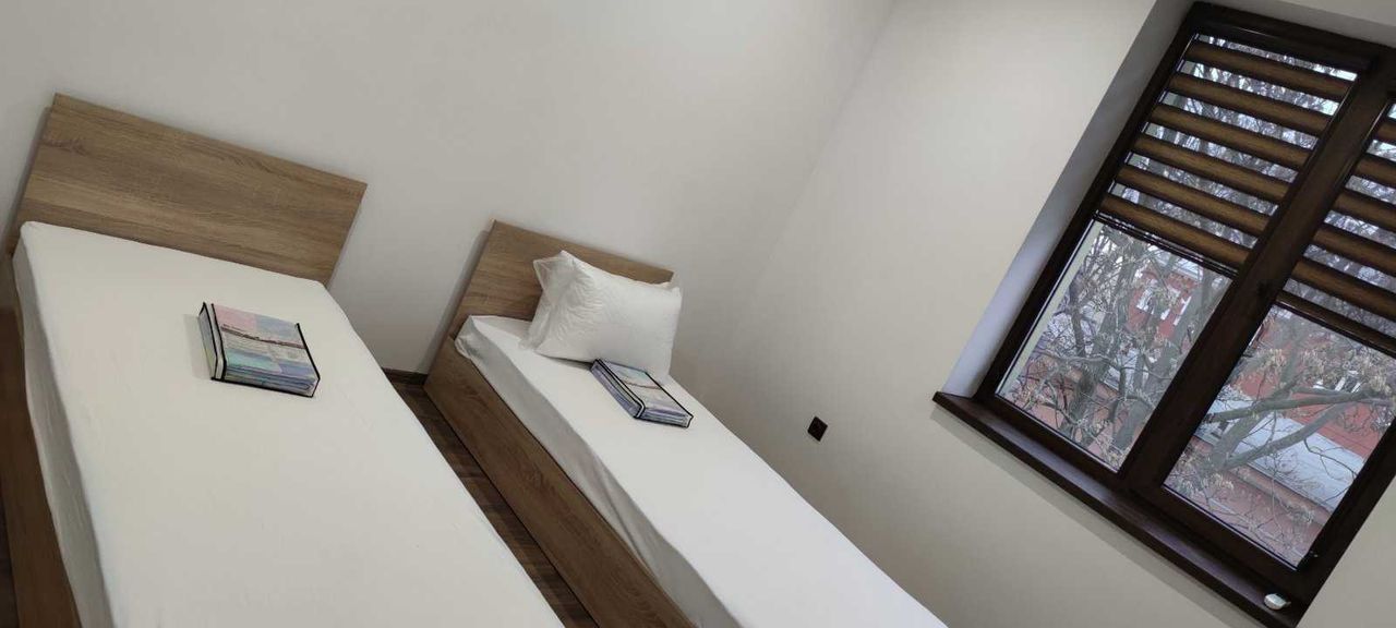 Дава се под наем Тристаен апартамент в Димитровград - 82 кв.м за 255 € - Снимка #12