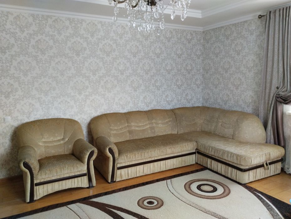 Раскладной  угловой диван с креслом