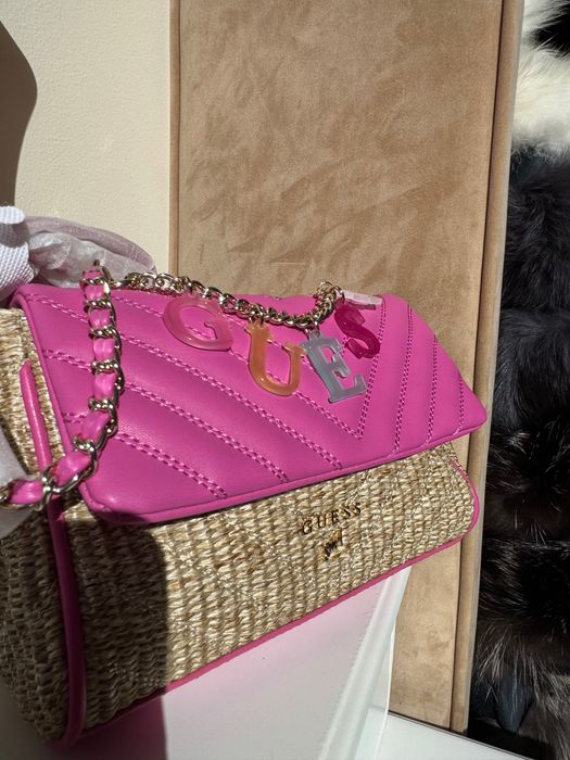 Чанта Guess girl