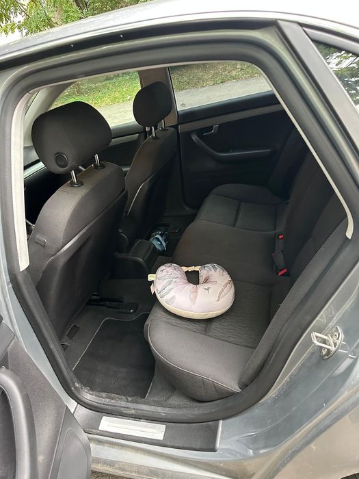 Vând Audi a 4 2.5 disel an 2006 defecta popa de injecție.
