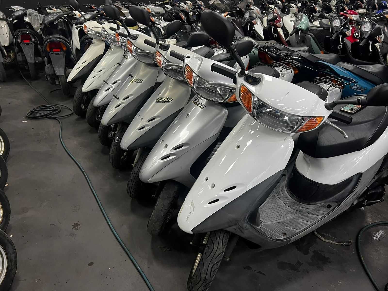 Свеже Доставленный Мопед Скутер Honda Dio Af34,35 Cesta