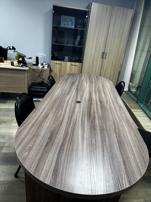 Конференц стол для офиса