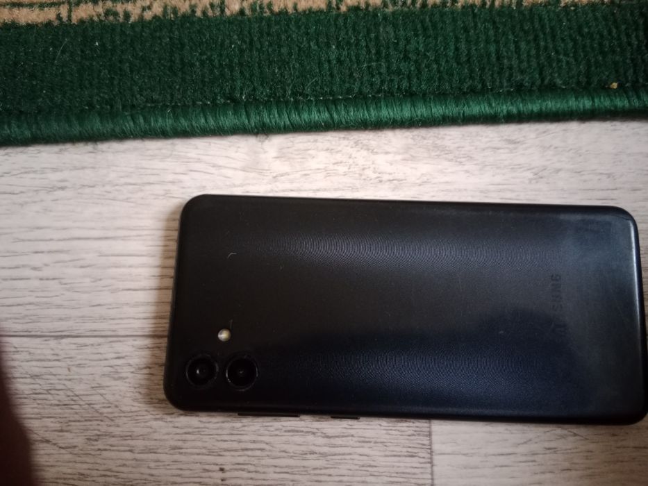 Samsung a 06  экран надо поменять