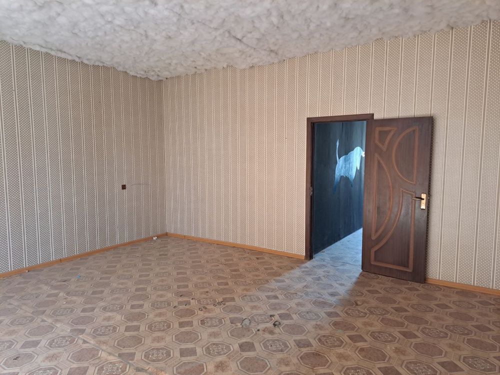 Sotiladi 2 etaj Magazin Umid da Baraka non orqa tarafida