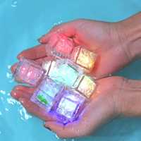 Светящиеся кубики для купания