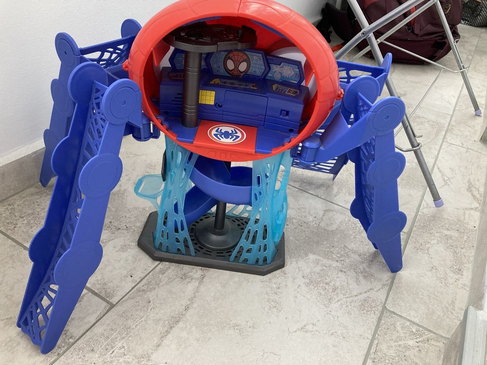Спайдърмен игрален комплект Hasbro Spidey Web-Quarters