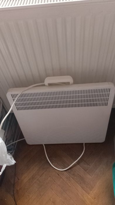 Calorifer electric functional radiator electric perete