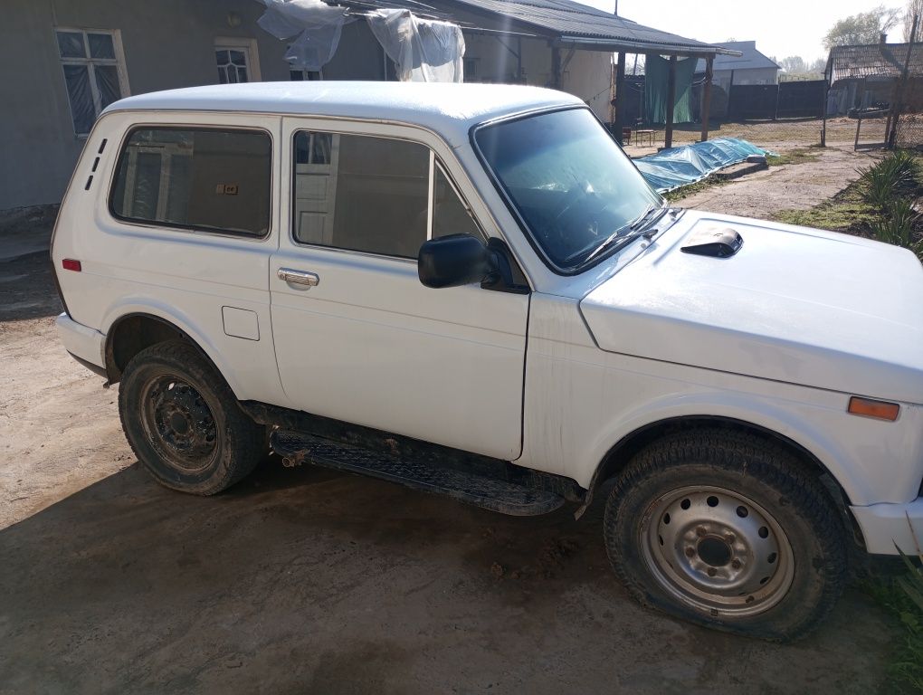 Niva Lada 4x4 yaxshi